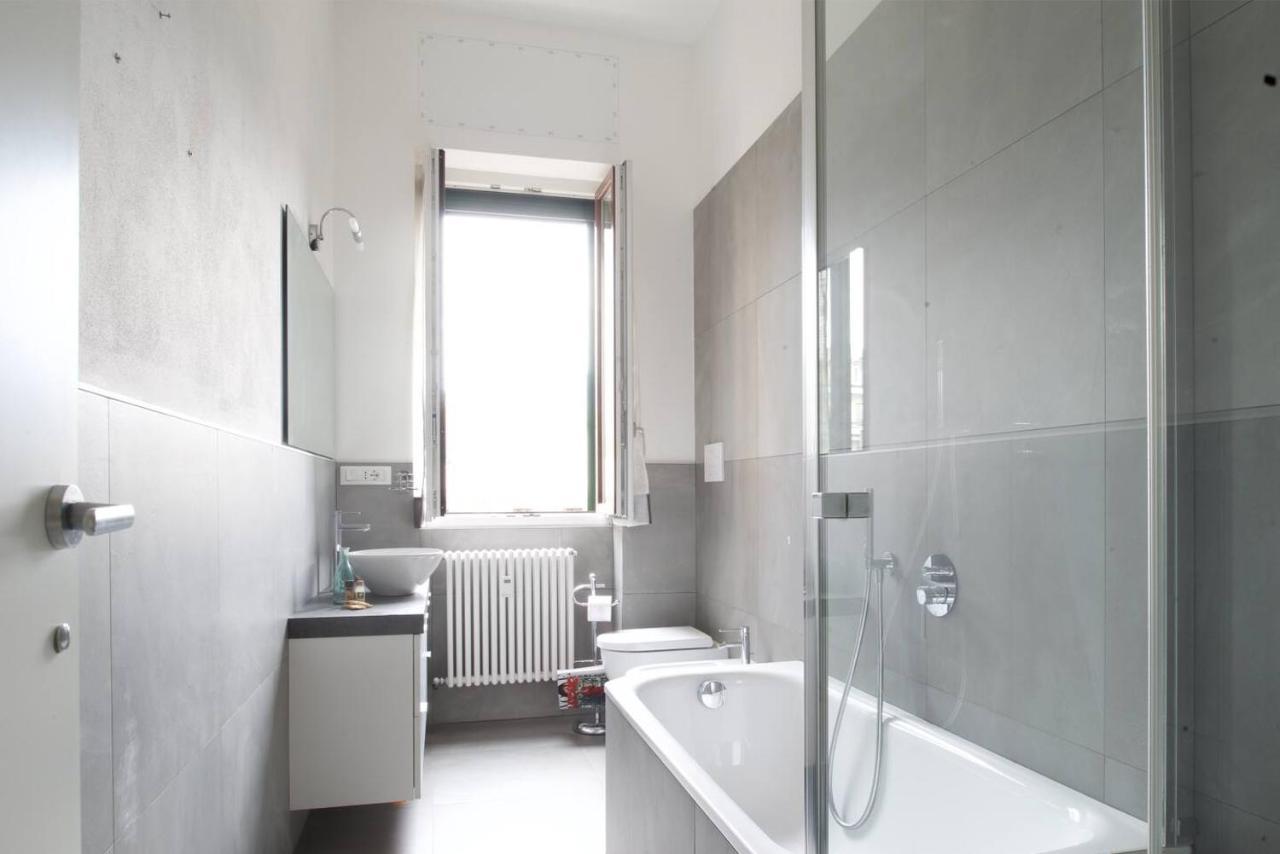 3 Bedrooms Apartment Милан Экстерьер фото