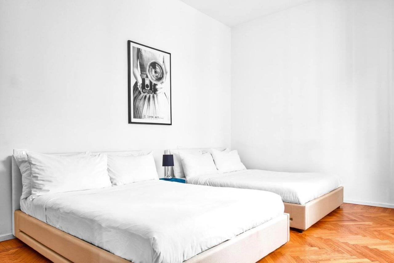 3 Bedrooms Apartment Милан Экстерьер фото